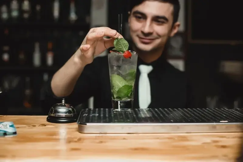 Франшиза Коктейльная мастерская Right Bank / cocktail workshop